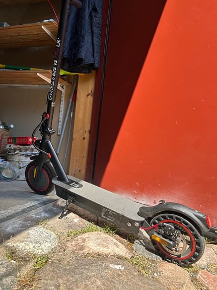 E-Wheels E2S V2 PRO LR – 50 km räckvidd. (Ny)