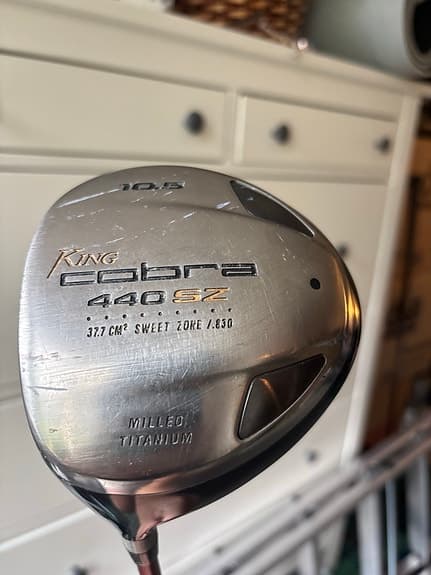 Vänster Cobra King 440 SZ driver 10,5° grafitskaft