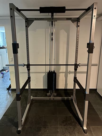 Power Rack med latsdrag