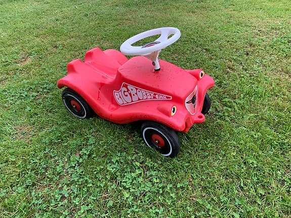 BRIO röd gåvagn och Bobbycar + trehjuling