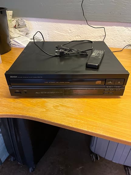 Denon DCM-340 CD-spelare 5-skivors svart