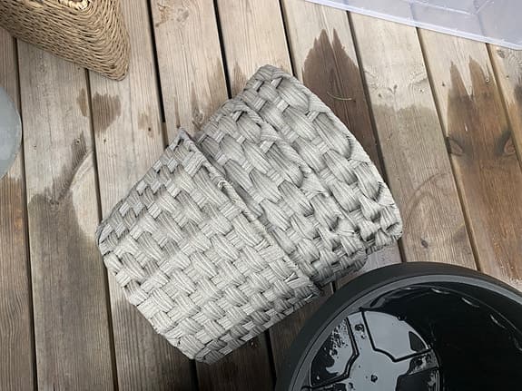 Krukor och blomlådor i plast och rotting