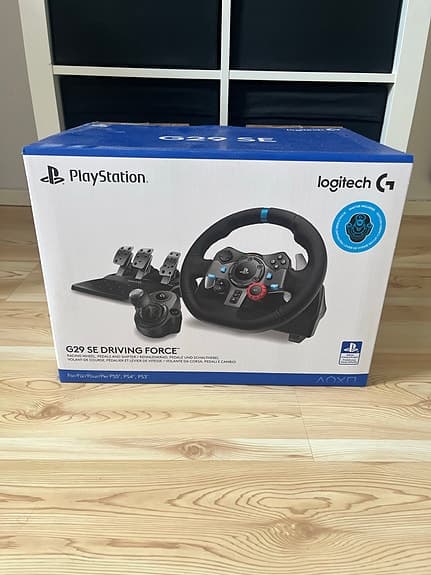 Logitech G29, ratt pedaler och växelspak
