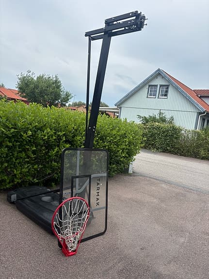 Tarmak basketkorg säljes