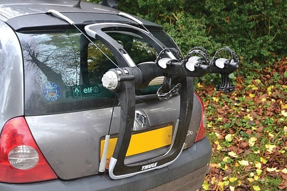 Thule RaceWay cykelhållare för 3 cyklar för bagagelucka