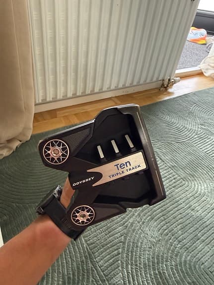 Odyssey Ten Triple Track putter höger