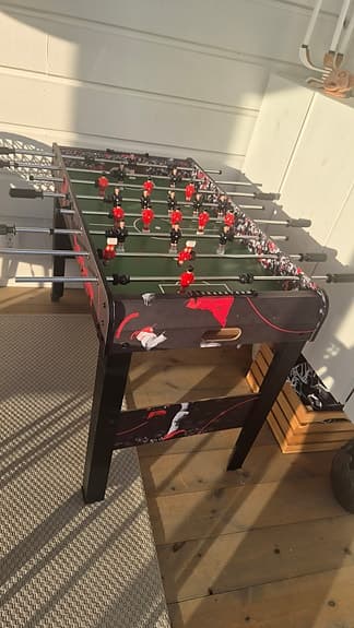 Foosball-bord på ben