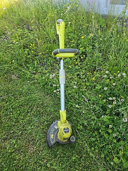 Ryobi EasyEdge grästrimmer gul