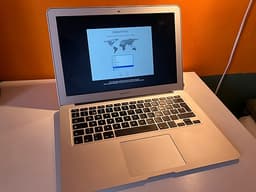 Apple MacBook Air 13” (2015)