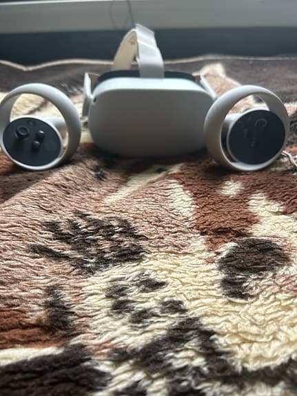Oculus Quest VR-headset med handkontroller vit
