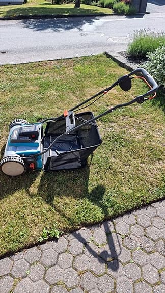 Gardena handgräsklippare med uppsamlare