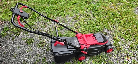 Meec Tools Gräsklippare 18V – Säljes utan batteri och laddare