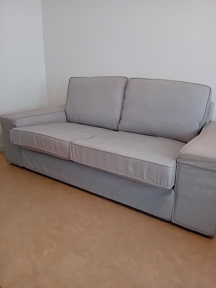 IKEA grå 2-sits soffa