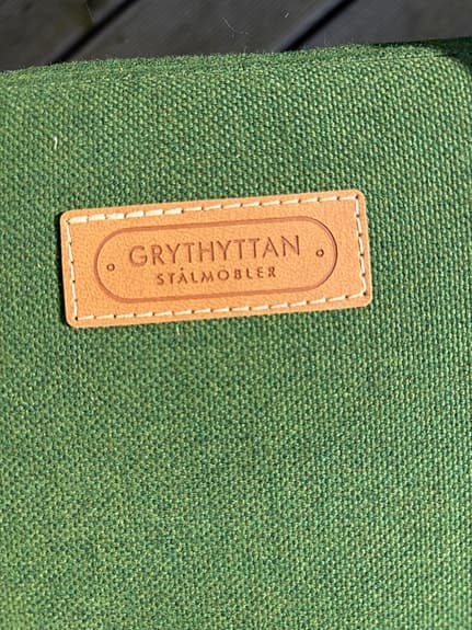Grythyttan original utemöbler runt bord med 4 stolar vit/grön