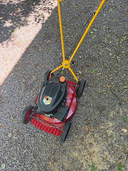 Klippo Gräsklippare med toppventilmotor