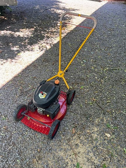Klippo Gräsklippare med toppventilmotor