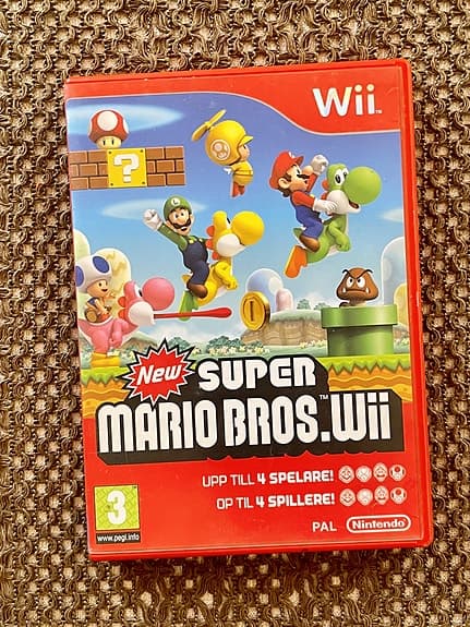 Nintendo Wii röd spelkonsol med AV till HDMI-adapter