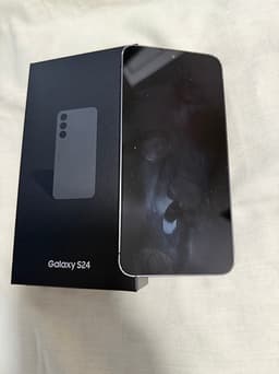 Samsung Galaxy S24 mobil 128 GB svart