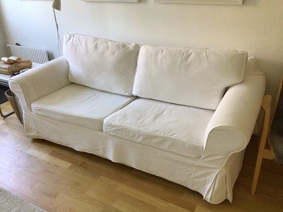 IKEA Ektorp 3-sits bäddsoffa - mycket bekväm med extra klädsel