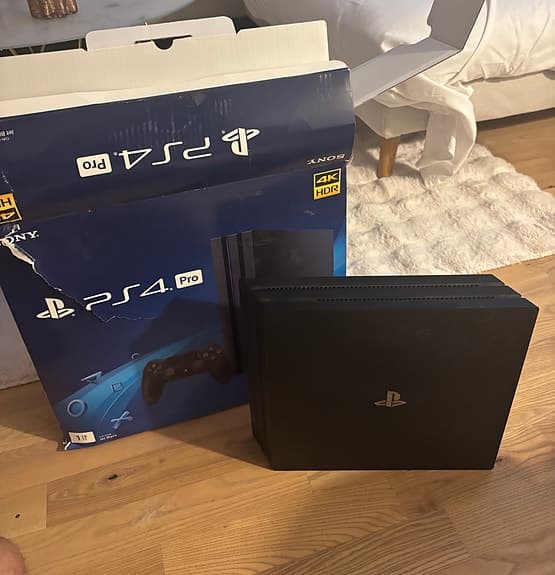 Sony PlayStation 4 Pro spelkonsol svart