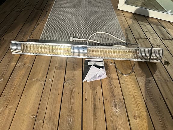 Mill infravärmare terrassvärmare med fjärrkontroll