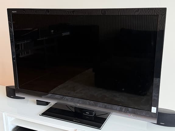 Sharp LC-46LU700S LCD TV 46 tum svart