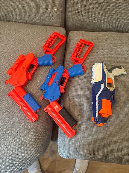 Nerf leksaksvapen paket med flera pistoler och gevär