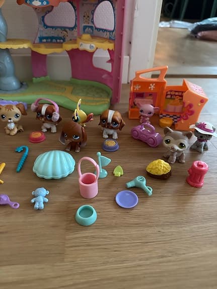 Littlest Pet Shop lekset med hus och figurer