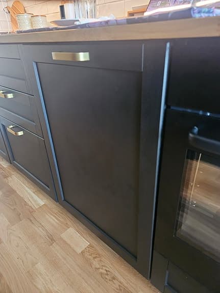 Tre skåpsdörrar Ikea lerhyttan svart