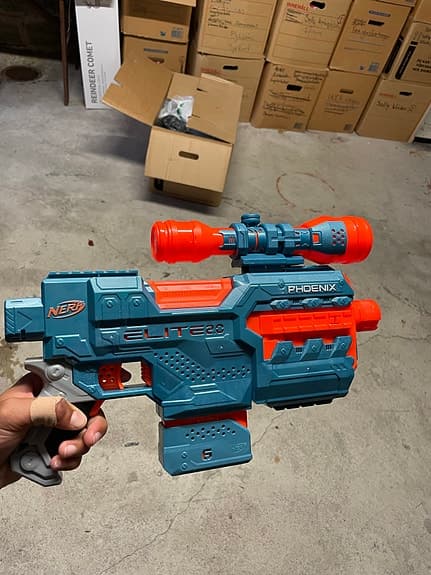 Nerf Elite 2.0 Phoenix leksakspistol med sikte