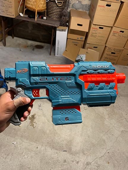 Nerf Elite 2.0 Phoenix leksakspistol med sikte