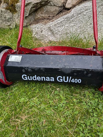 Gudenaa GU 400 handgräsklippare röd