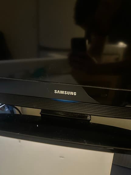 Samsung TV 32 tum svart