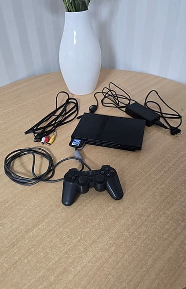 Sony PlayStation 2 Slim (NY DELAR)