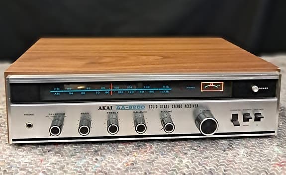 Akai AA-6200 receiver i fint skick