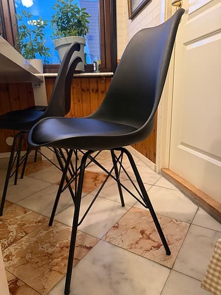 Matgrupp med 6 stolar – 1 500 kr