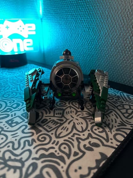 LEGO Star Wars rymdskepp - Yoda och R2D2