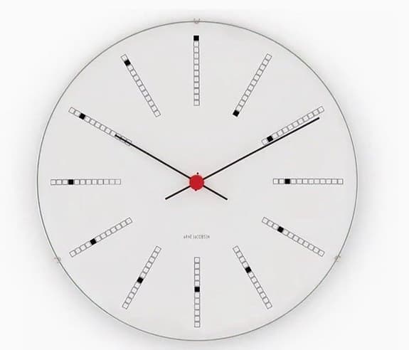 Arne Jacobsen väggklocka vit, 480 mm