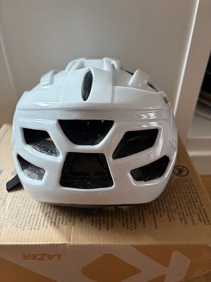 Allebike cykelhjälm vit