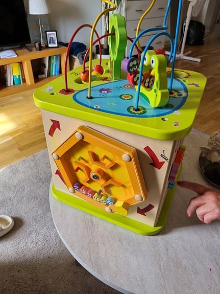 Aktivutets PLAY CUBE för barn