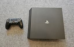 PlayStation 4 Pro (1 TB)