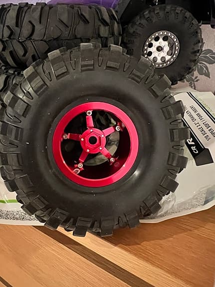Louise CR Rowdy 1/10 2.2" crawlerdäck med fälgar