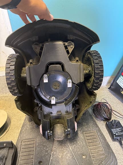 Husqvarna Automower 305 - 13