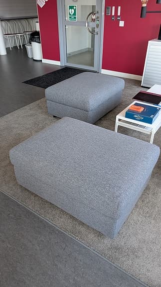 IKEA grå hsoffa med fotpall