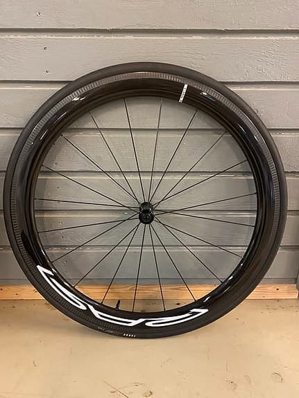 TUBELESS RAR EVEN 50 - CARBON hjul med SW TURBO 2BR T2/T5 TIRE 700X26C