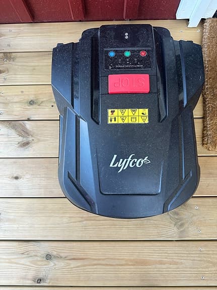 Lyfco robotgräsklippare svart