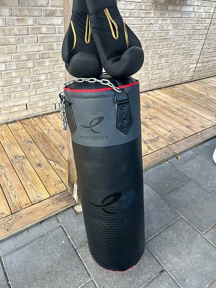 Master Fitness boxningssäck 90 cm 25 kg med handskar svart