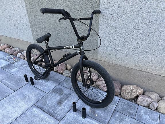 Flybikes BMX 20” med 4 pegs