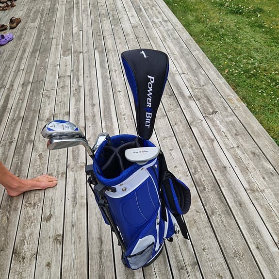 Barnset PowerBilt golfset med bag blå/vit