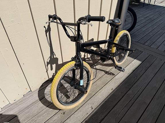 BMX 20” med 4 pegs
